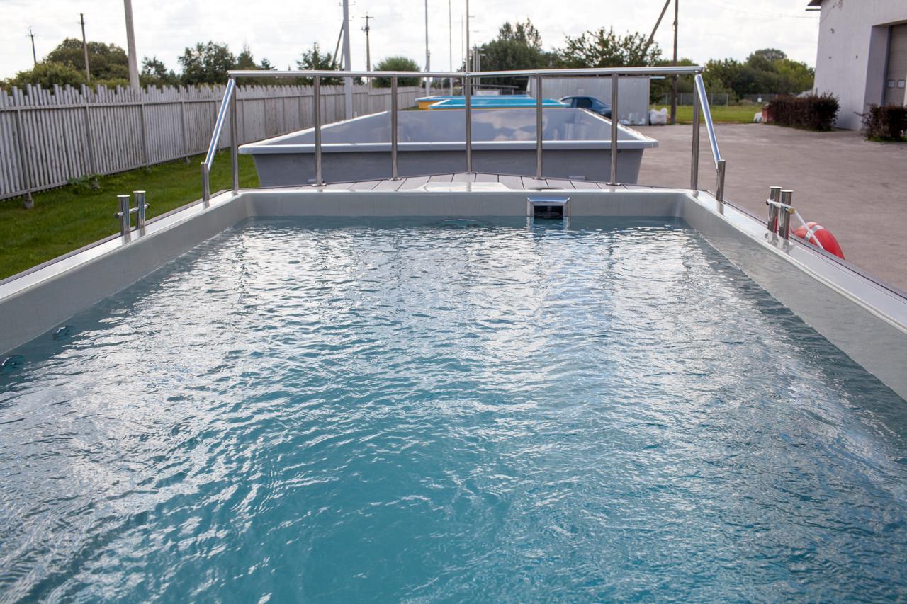 Плавательный СПА-бассейн — вид сбоку